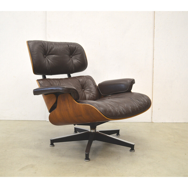 Fauteuil lounge en palissandre par Eames pour Herman Miller - 1970