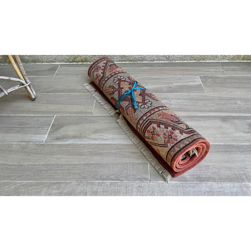 Vintage oriental rug Milas in pure wool velvet, 1980