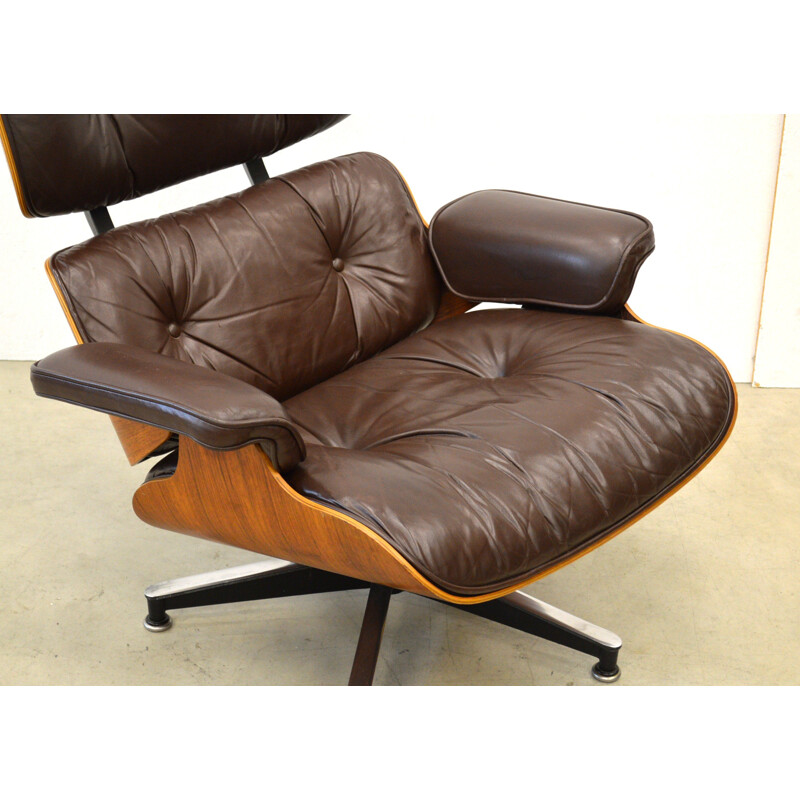 Herman Miller Rosewood lounge chair by Eames - 1970s