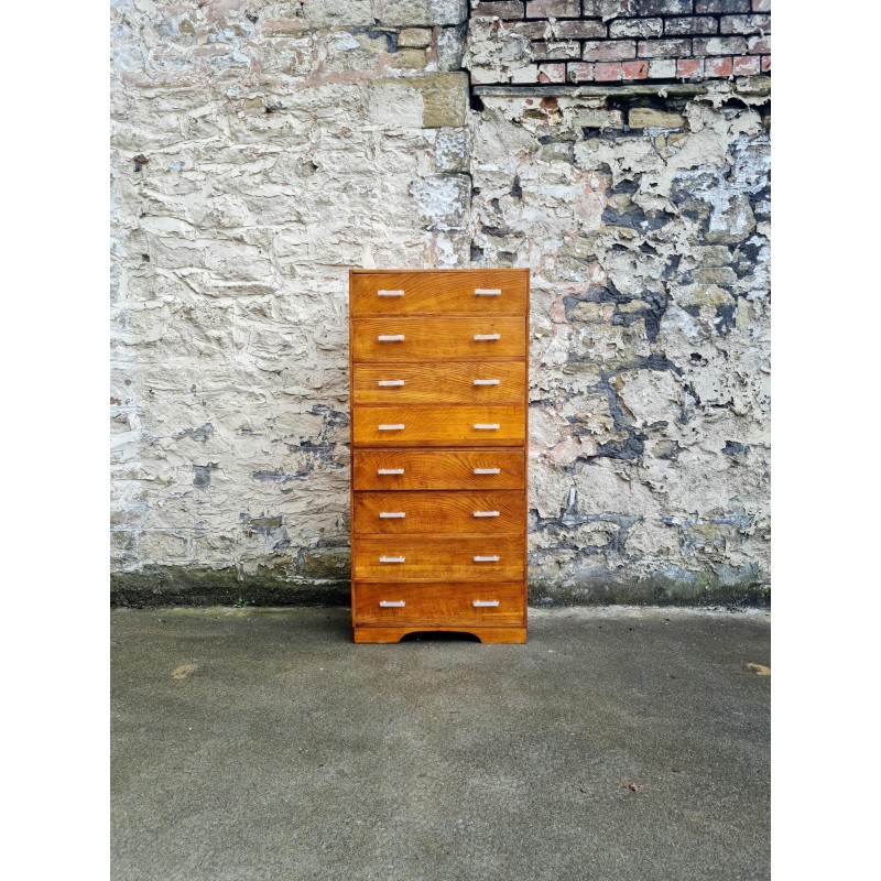 Vintage oakwood eight drawers chest of drawers