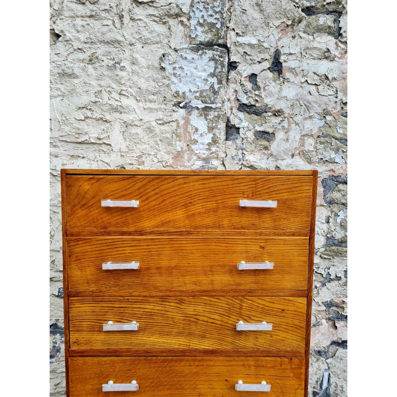 Vintage oakwood eight drawers chest of drawers