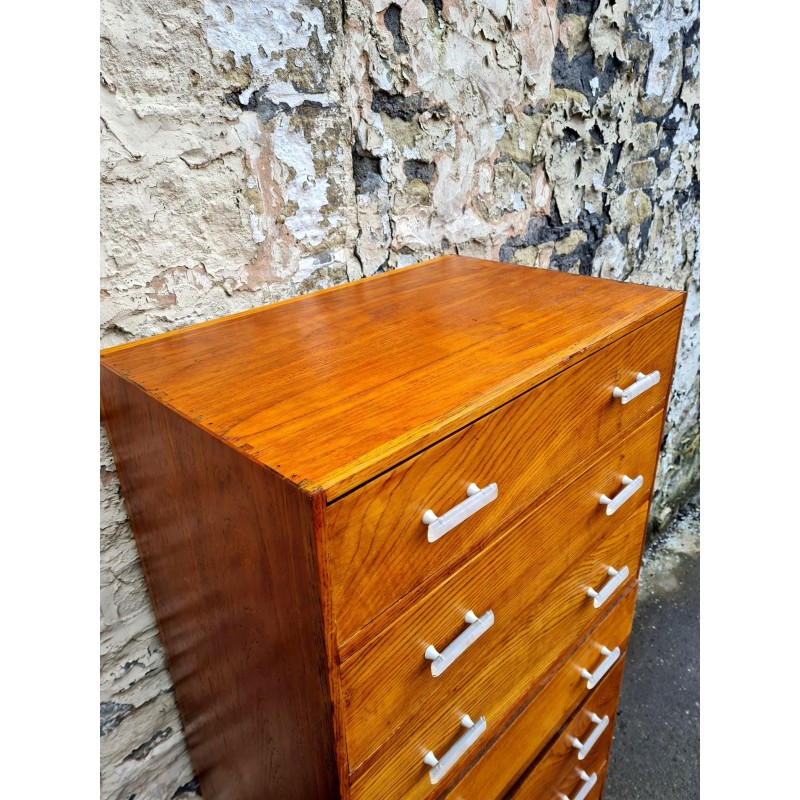 Vintage oakwood eight drawers chest of drawers