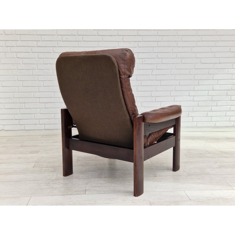 Cadeira de braços ajustável escandinava em couro castanho e madeira de carvalho, década de 1970