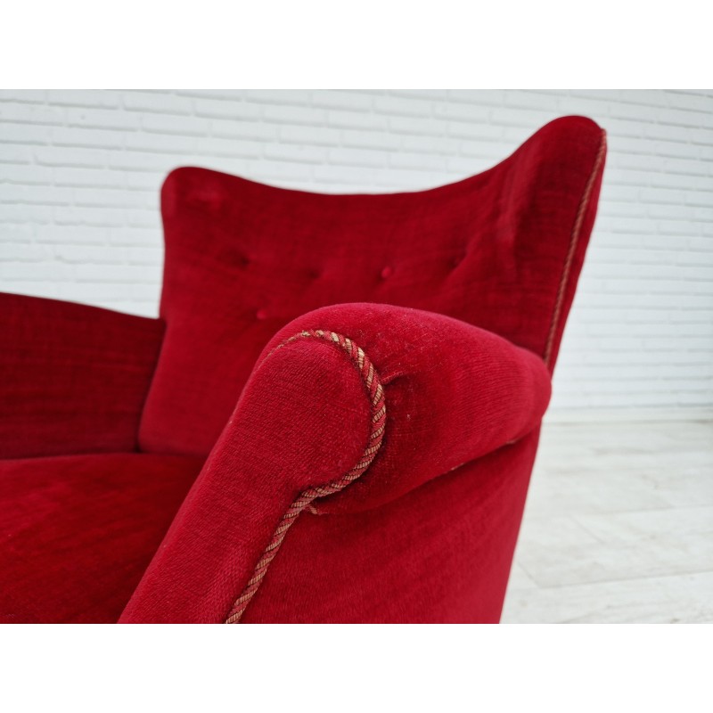 Sillón danés vintage en rojo cereza y terciopelo, años 60