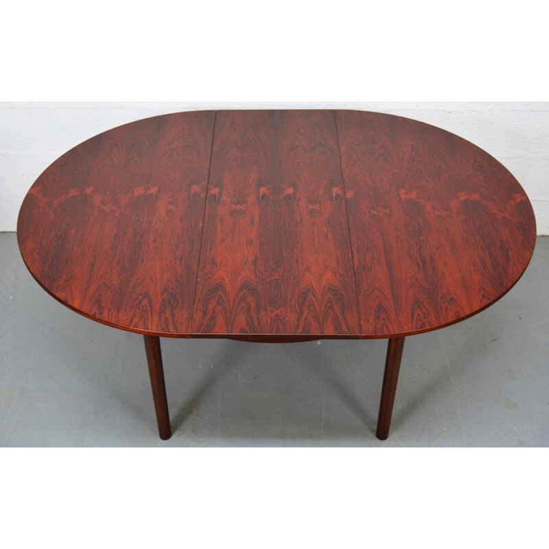 Rosewood Extendable Dining Table by McIntosh - 1960s