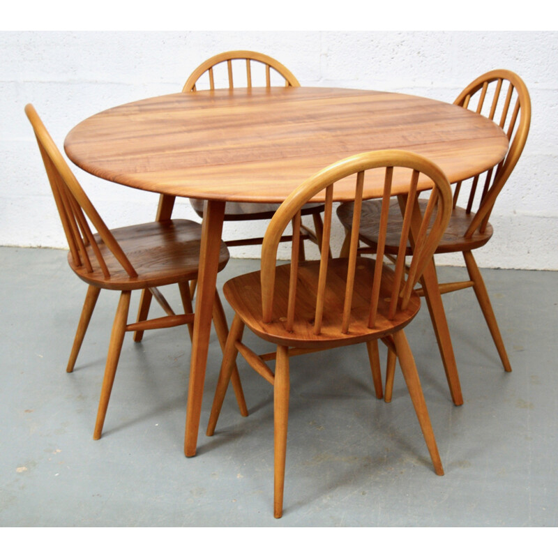 Mid century set of 1 dining table  and 4 chairs in elm produced by Ercol - 1960s