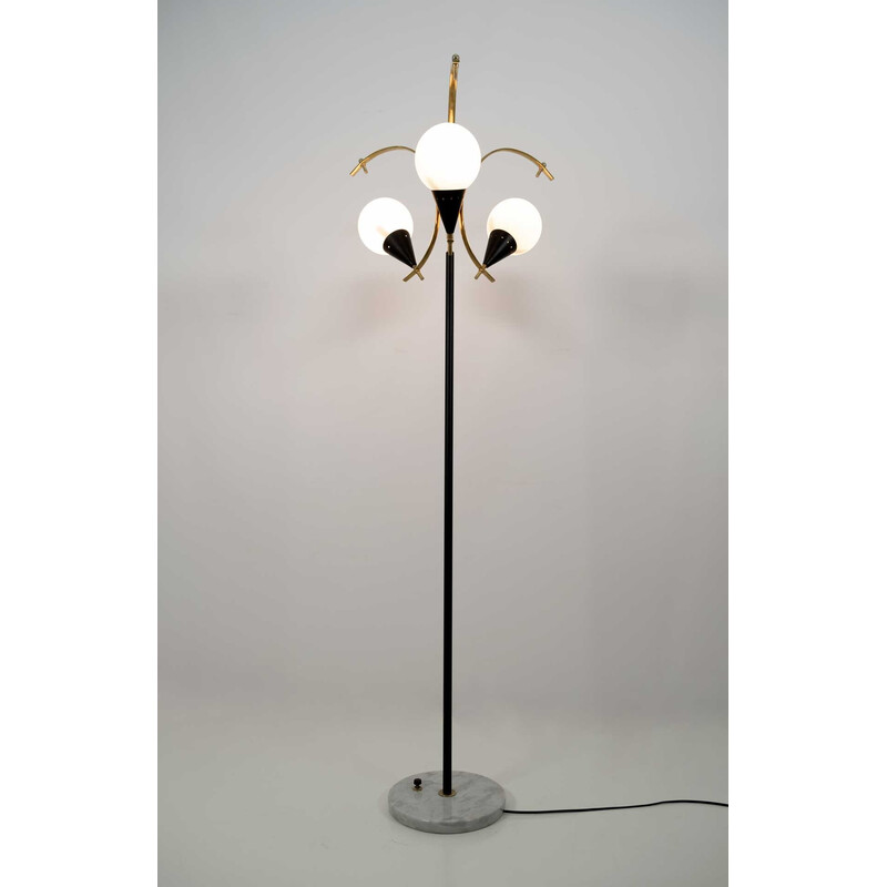 Stilnovo vintage italienische Stehlampe aus Messing und Opalglas, 1950er Jahre