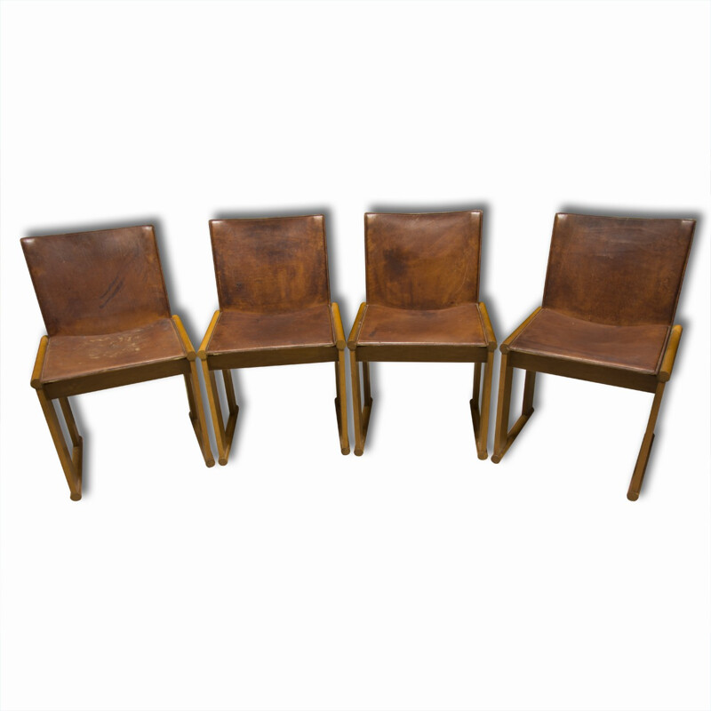 Set of 4 leather chairs by Afra and Tobia Scarpa for Molteni - 1970s