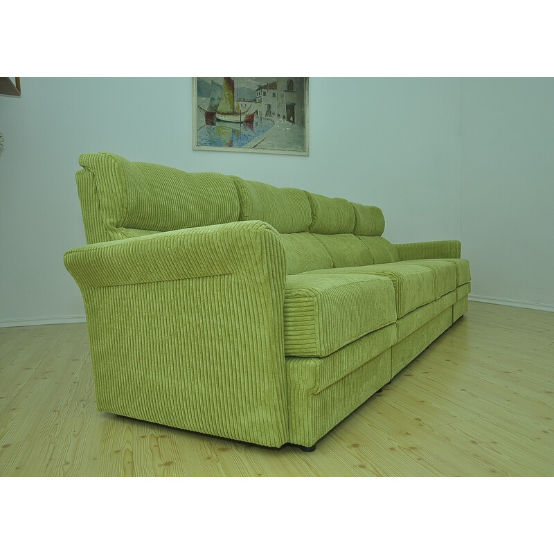 Vintage modular sofa in green velvet, 1970