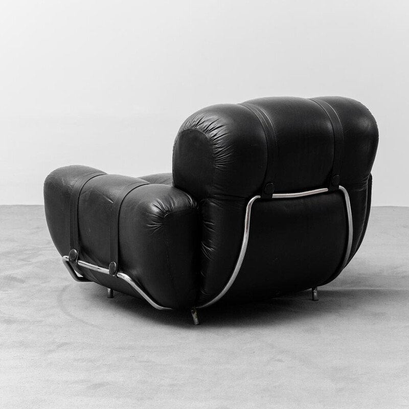 Vintage armchair in black leather and metal, 1970