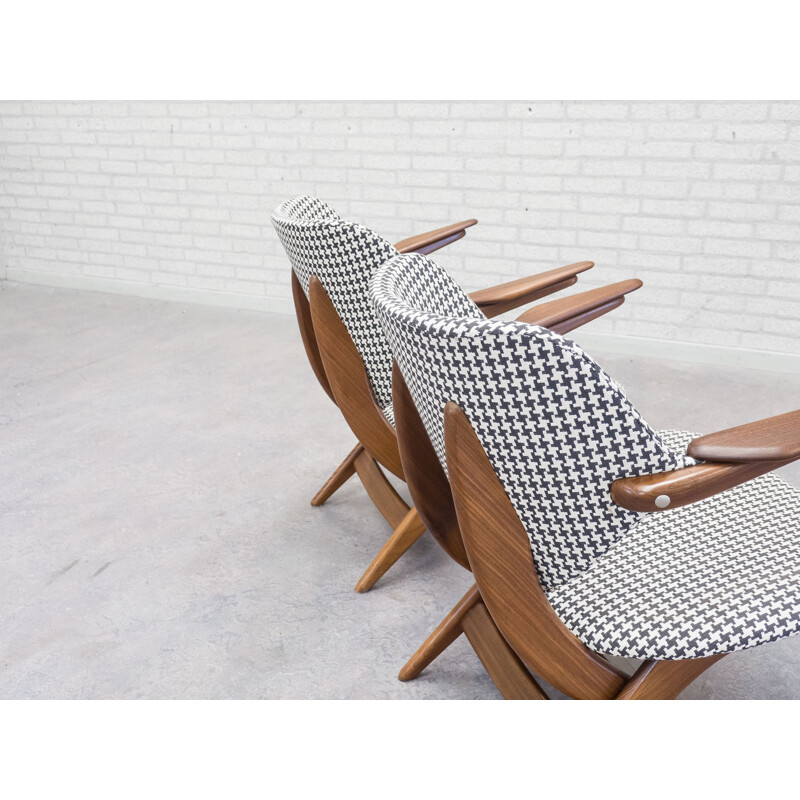 Two Pelican lounge chairs by Louis van Teeffelen for Wébé - 1950s