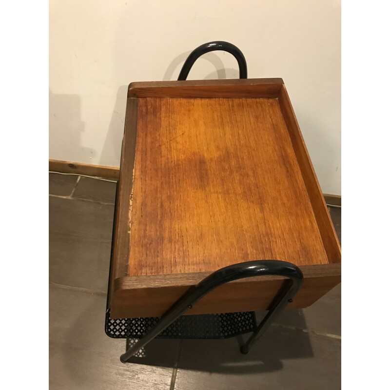 Vintage-Nachttisch aus Holz und perforiertem Metall