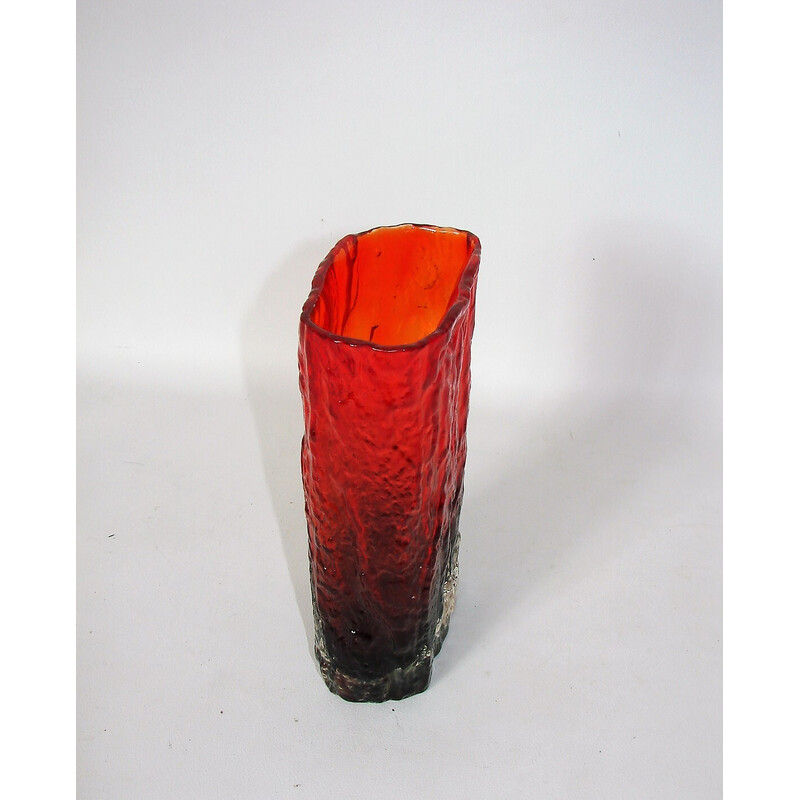 Rubinrote Vase "Kora", 1970er Jahre