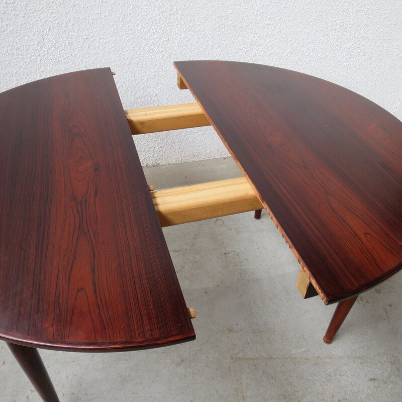 Scandinavian vintage round table with extensions in rosewood by Skovmand and Andersen
