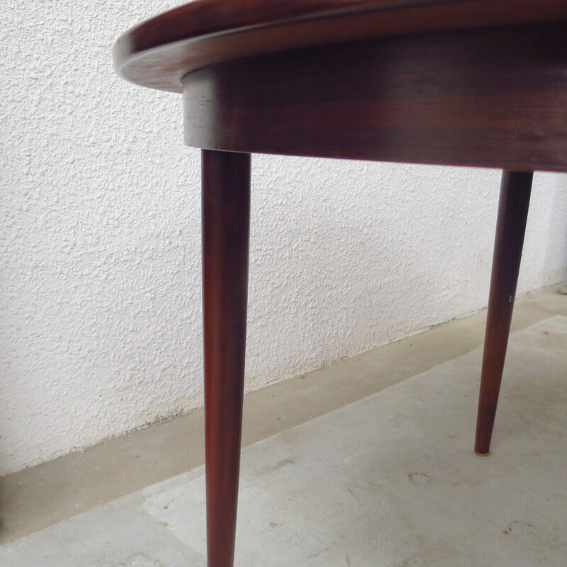 Scandinavian vintage round table with extensions in rosewood by Skovmand and Andersen