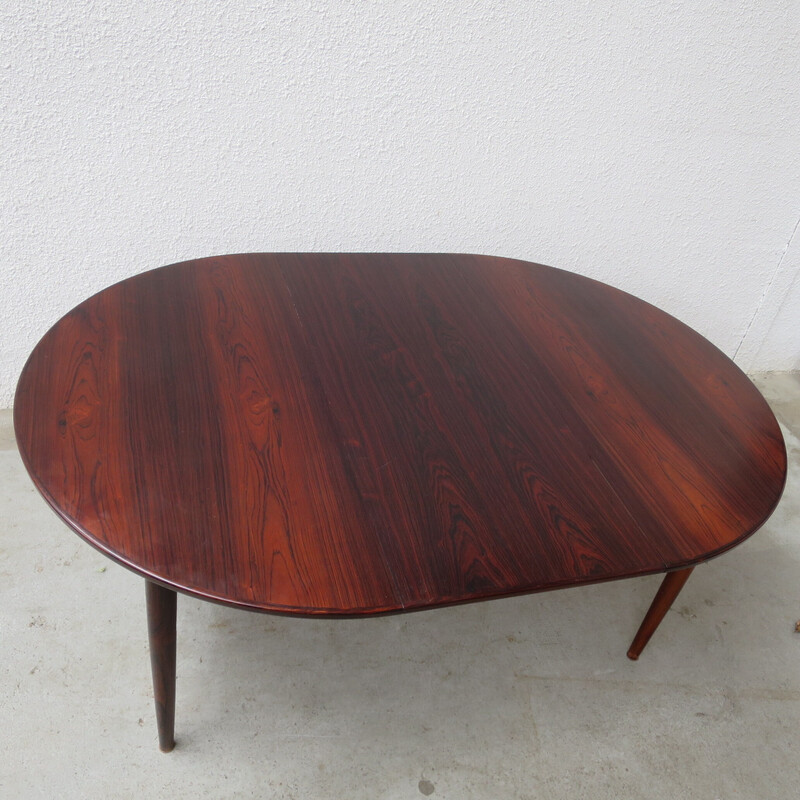 Scandinavian vintage round table with extensions in rosewood by Skovmand and Andersen