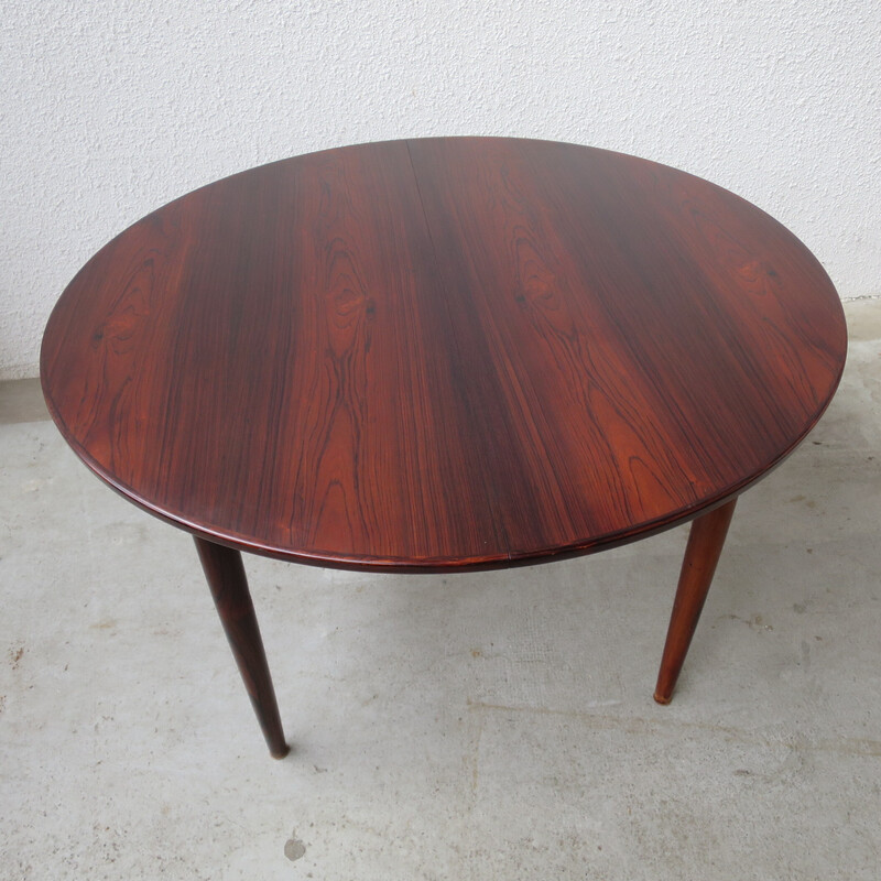 Scandinavische vintage ronde tafel met verlengstukken in rozenhout van Skovmand en Andersen