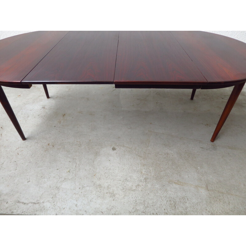 Scandinavian vintage round table with extensions in rosewood by Skovmand and Andersen