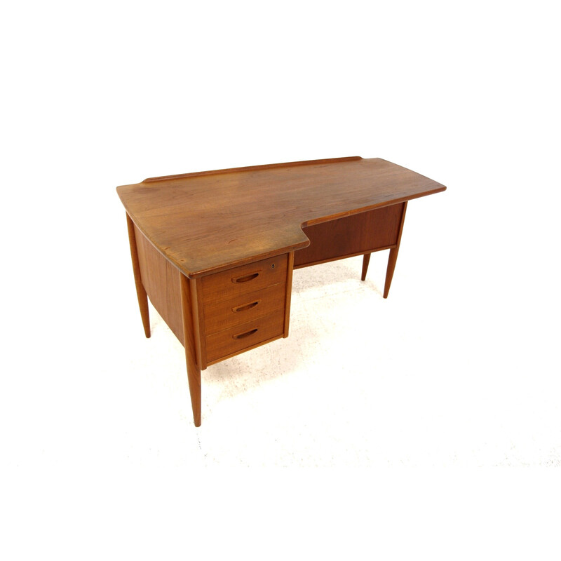 Vintage Scandinavian teak desk by Göran Strand for Lerlångs Möbelfabrik, Sweden 1950s