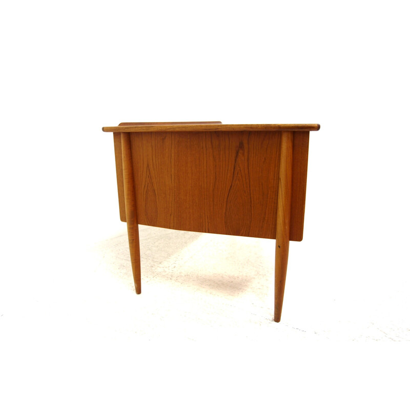 Vintage Scandinavian teak desk by Göran Strand for Lerlångs Möbelfabrik, Sweden 1950s