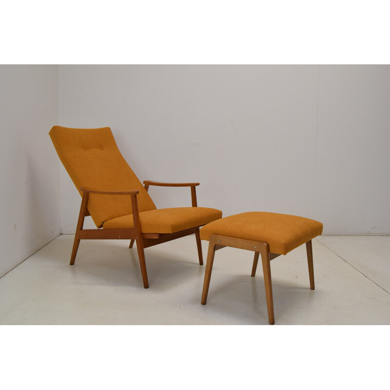 Vintage-Sessel mit Ottomane aus Holz und Stoff von Jitona, Tschechoslowakei 1960
