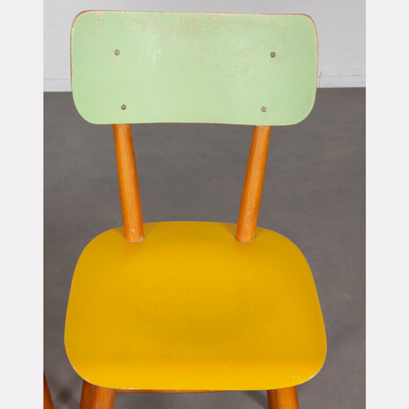 Pareja de sillas vintage de madera de Ton, República Checa 1960