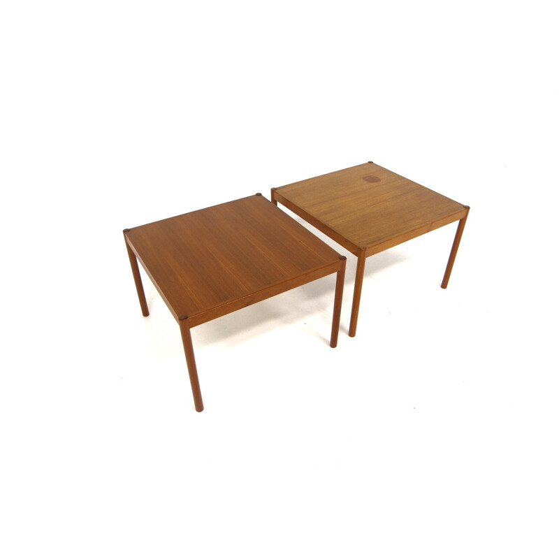 Coppia di tavolini vintage in teak, Svezia 1960