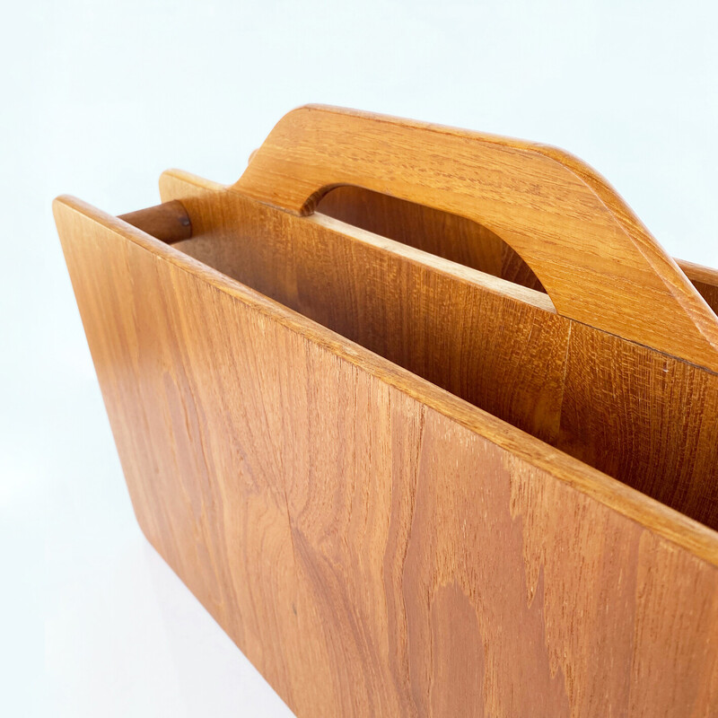 Scandinavian vintage magazine rack in solid teak wood, 1960