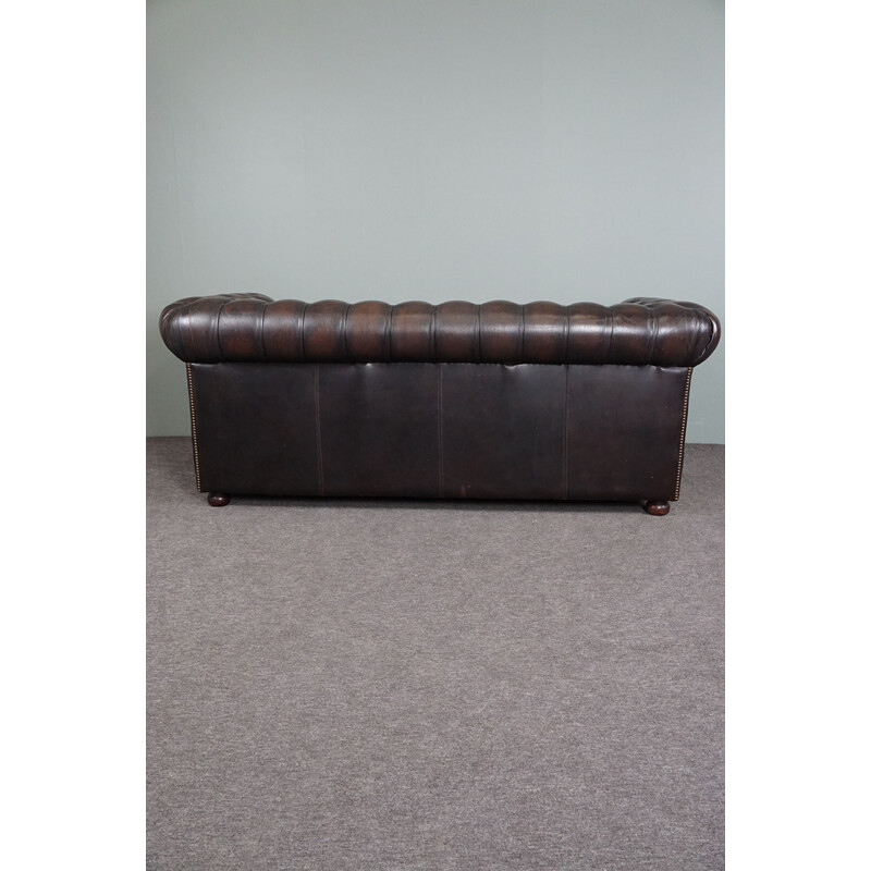 Sofá de couro de vaca Vintage "Chesterfield".