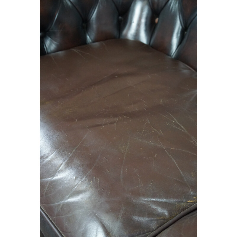 Canapé "Chesterfield" vintage en cuir de vache