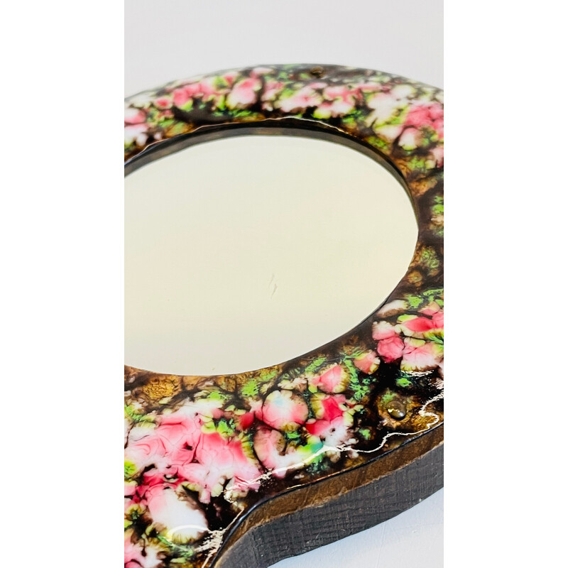 Vintage hand mirror in enamelled metal