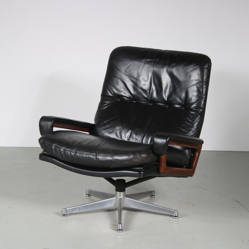 Vintage “King” armchair by André Vandenbeuck for Strässle, Switzerland 1960
