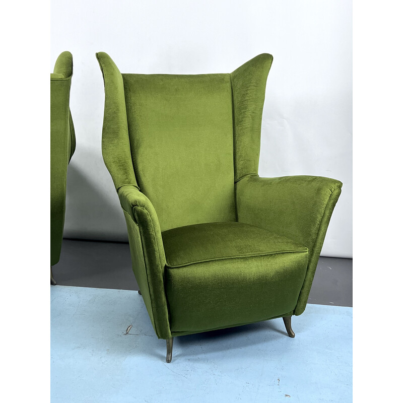 Paar Italiaanse Isa-fauteuils van groen fluweel uit het midden van de eeuw, jaren 1950