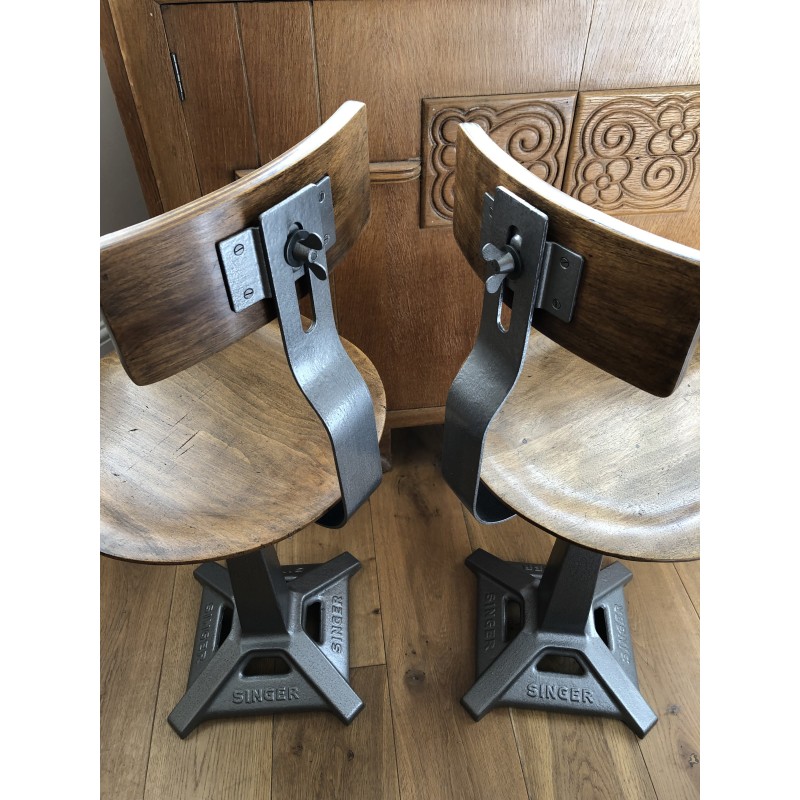 Set of 4 vintage Singer machinist chairs by Simanco, 1930s