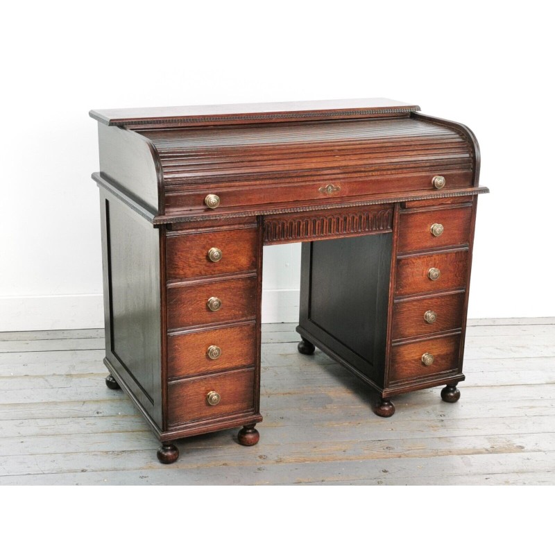 Vintage oak desk by Angus, William and Co of London, 1900