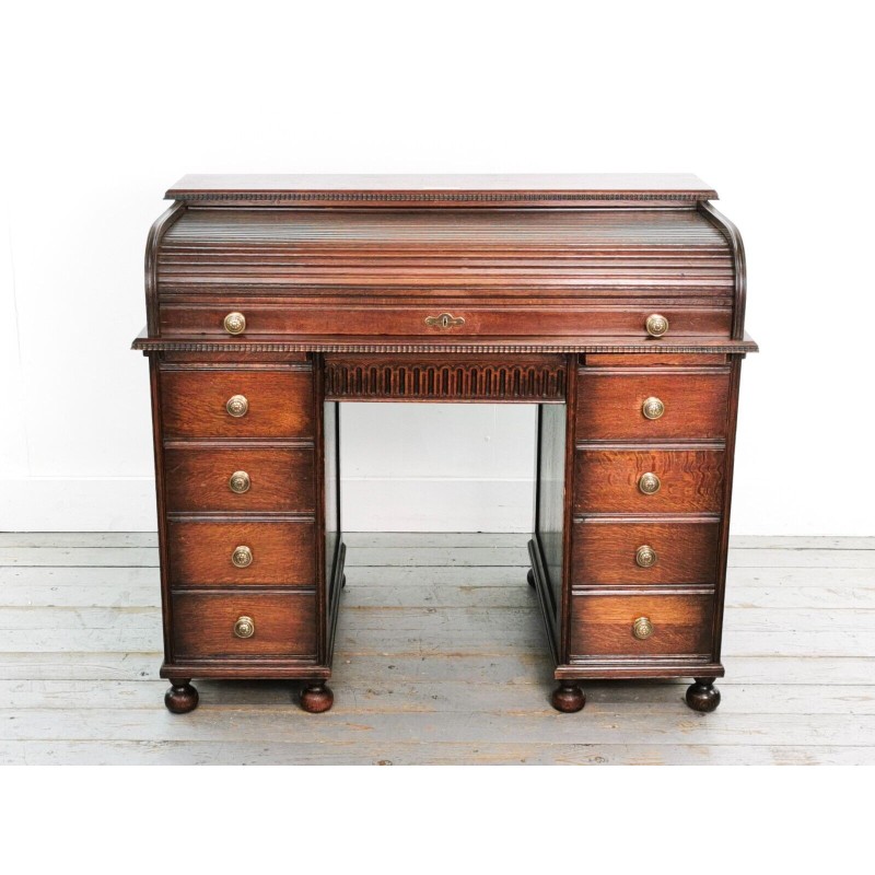 Vintage oak desk by Angus, William and Co of London, 1900