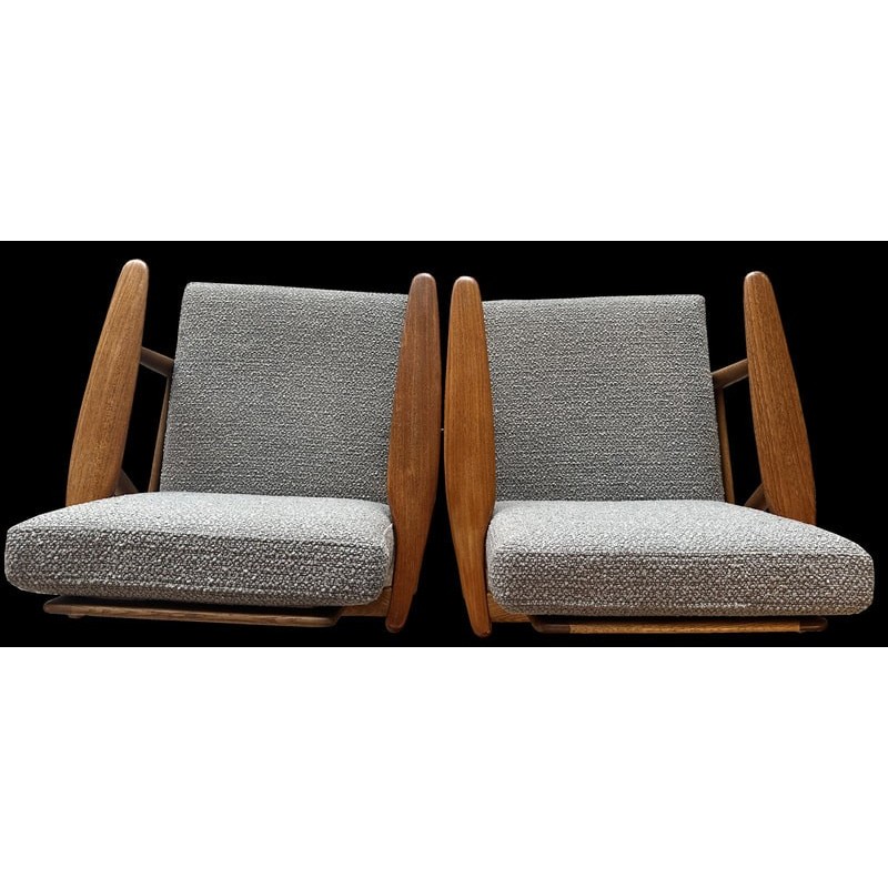 Pair of vintage "Ge240 Cigar" armchairs in oak wood and grey boucle fabric by Hans J Wegner for Getama