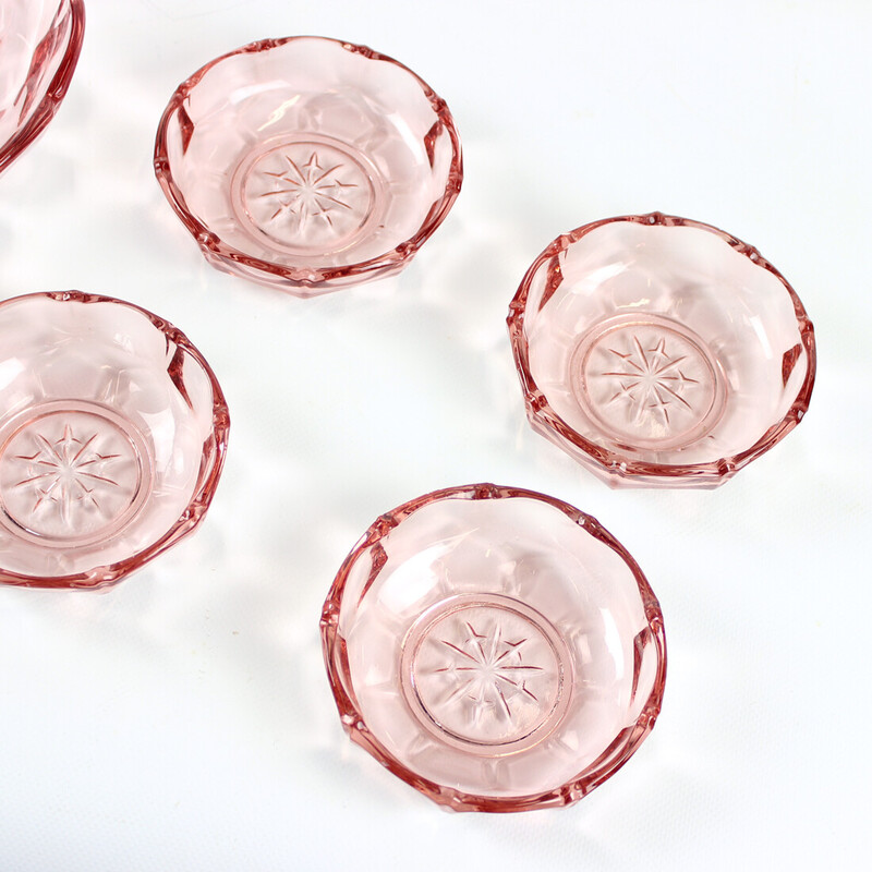 Set of vintage pink glass bowls, Czechoslovakia 1950s