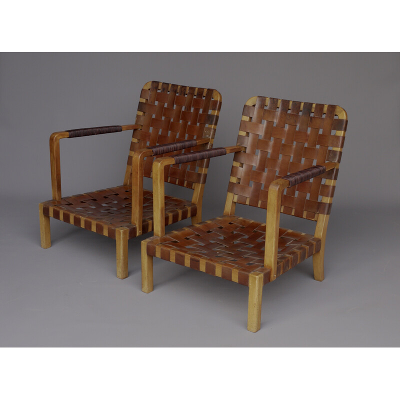 Pareja de sillones franceses de mediados de siglo en nogal y cuero, años 50