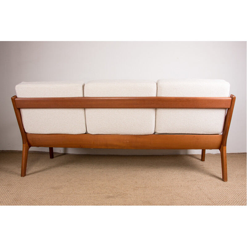 Dänisches Vintage-Sofa aus Teakholz und Bouclé-Stoff Modell Senator von Ole Wanscher für France et Son, 1960