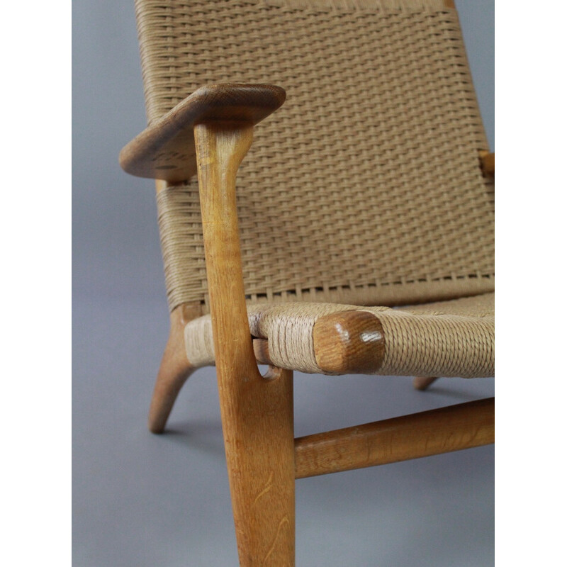 Fauteuil vintage en chêne massif "Ch25" par Hans J Wegner pour Carl Hansen et Son, Danemark 1960