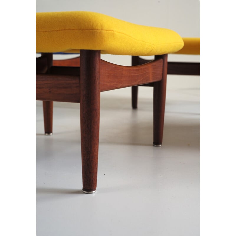 Pair of FD 137 stools by Finn Juhl - 1950s