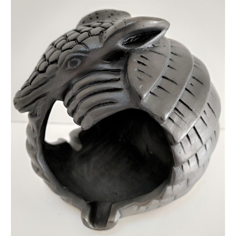 Vintage-Aschenbecher zoomorphes Gürteltier aus schwarzer Keramik