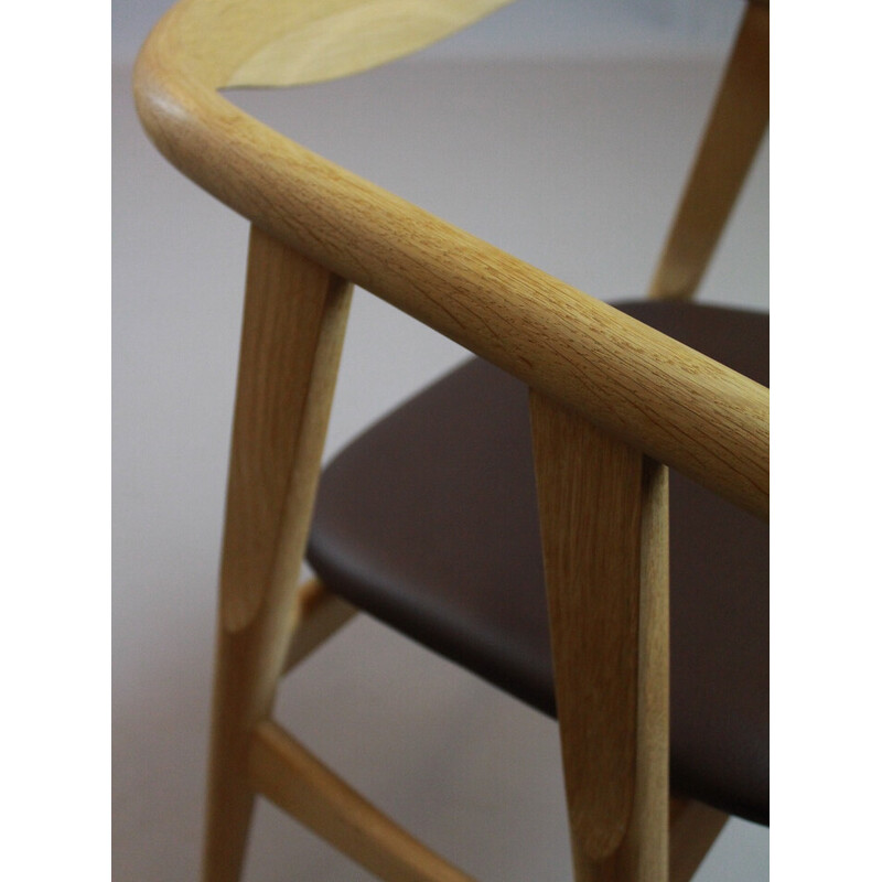 Conjunto de 4 cadeiras de carvalho maciço vintage "Ge525" de Hans J Wegner para Getama, 2015