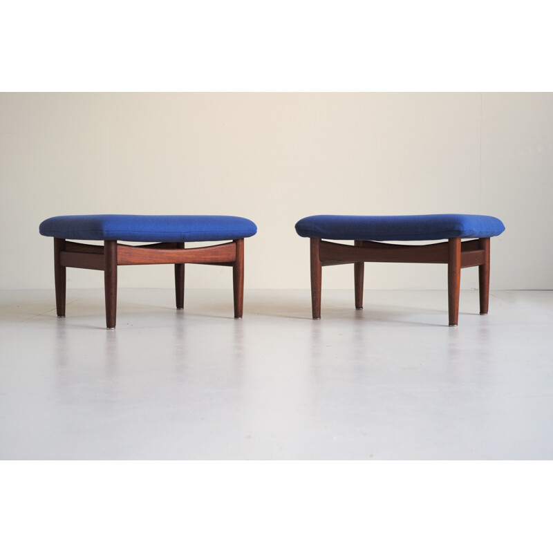 Pair of FD 137 stools, Japan Series by Finn Juhl - 1950s