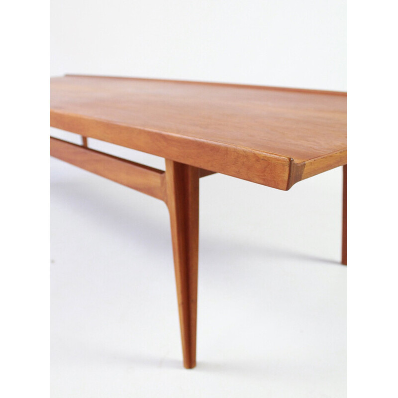 Table basse vintage en teck massif par Finn Juhl pour France et Son, Danemark 1950