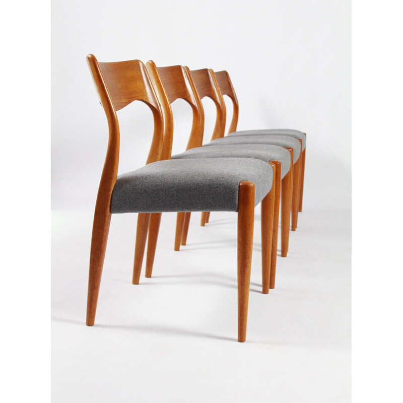 Ensemble de 4 chaises vintage à cadre en teck massif par Niels O Moller pour Fristho, 1960