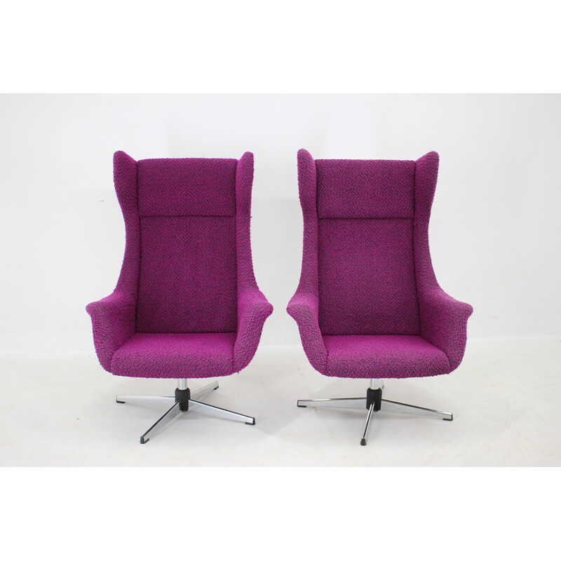 Paire de fauteuils vintage "Swivel Wingback" par Miroslav Navratil, 1960