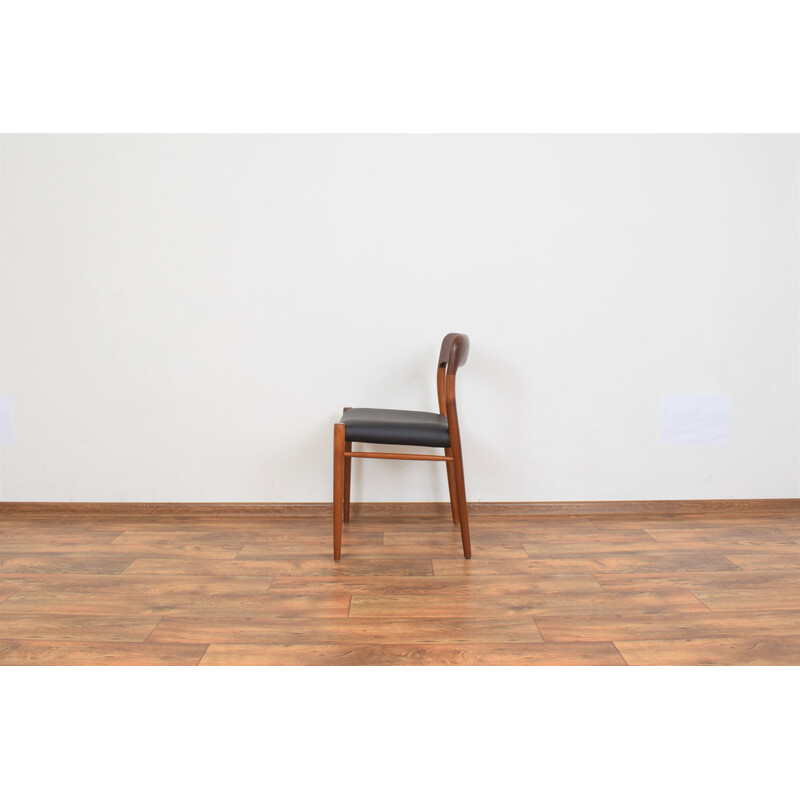 Set of 4 vintage teak and leather chairs model 75 by N.O. Møller for J.L. Møllers, Denmark 1960