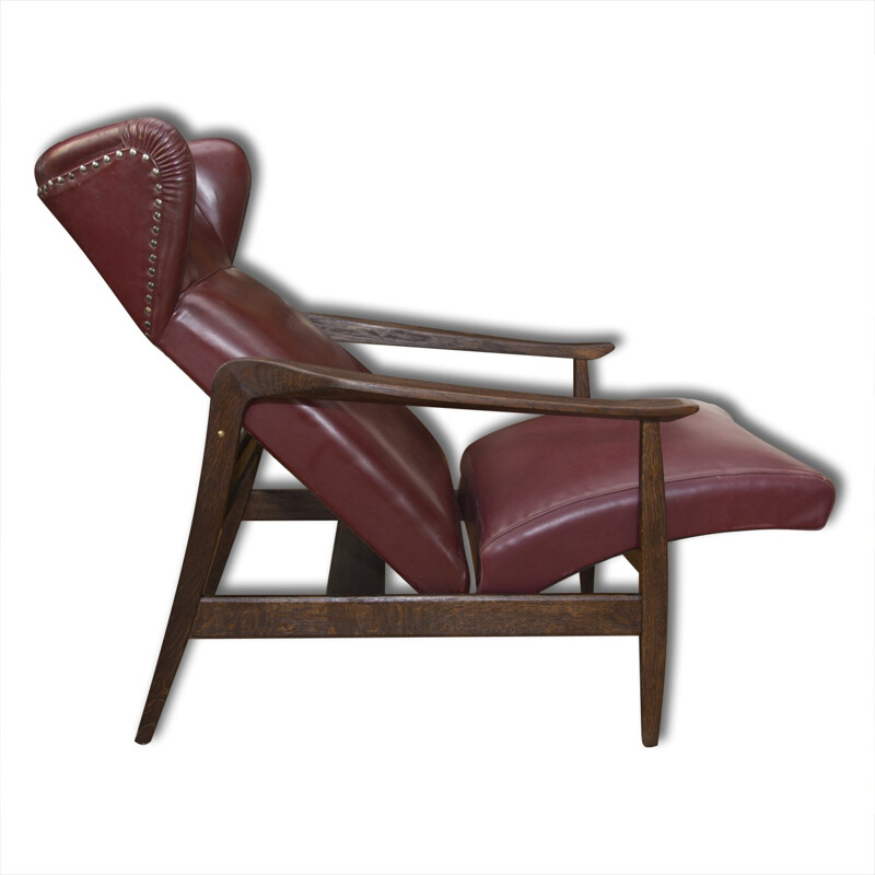 Fauteuil à oreilles vintage en cuir rouge, Europe du Nord 1940s